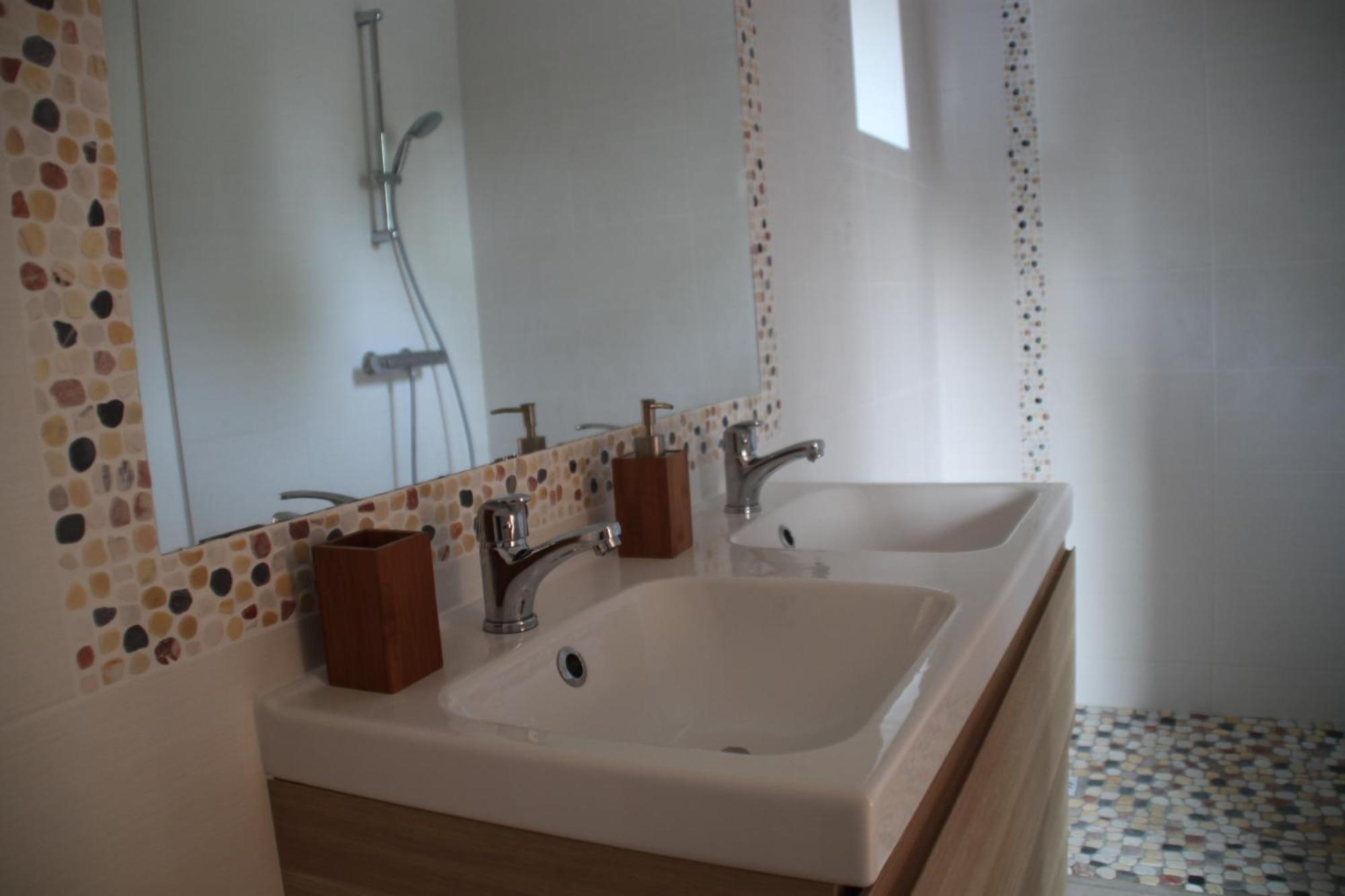 Bed & Breakfast - Maison De Marie Messimy-sur-Saone Exterior foto