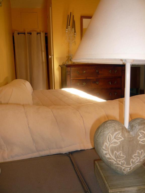 Bed & Breakfast - Maison De Marie Hotel Messimy-sur-Saone Quarto foto